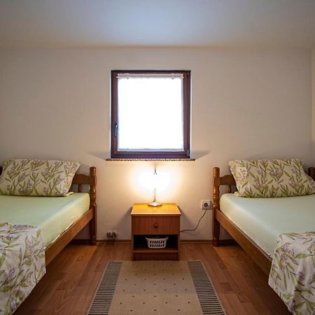 Apartman Luka Fažana Esterno foto