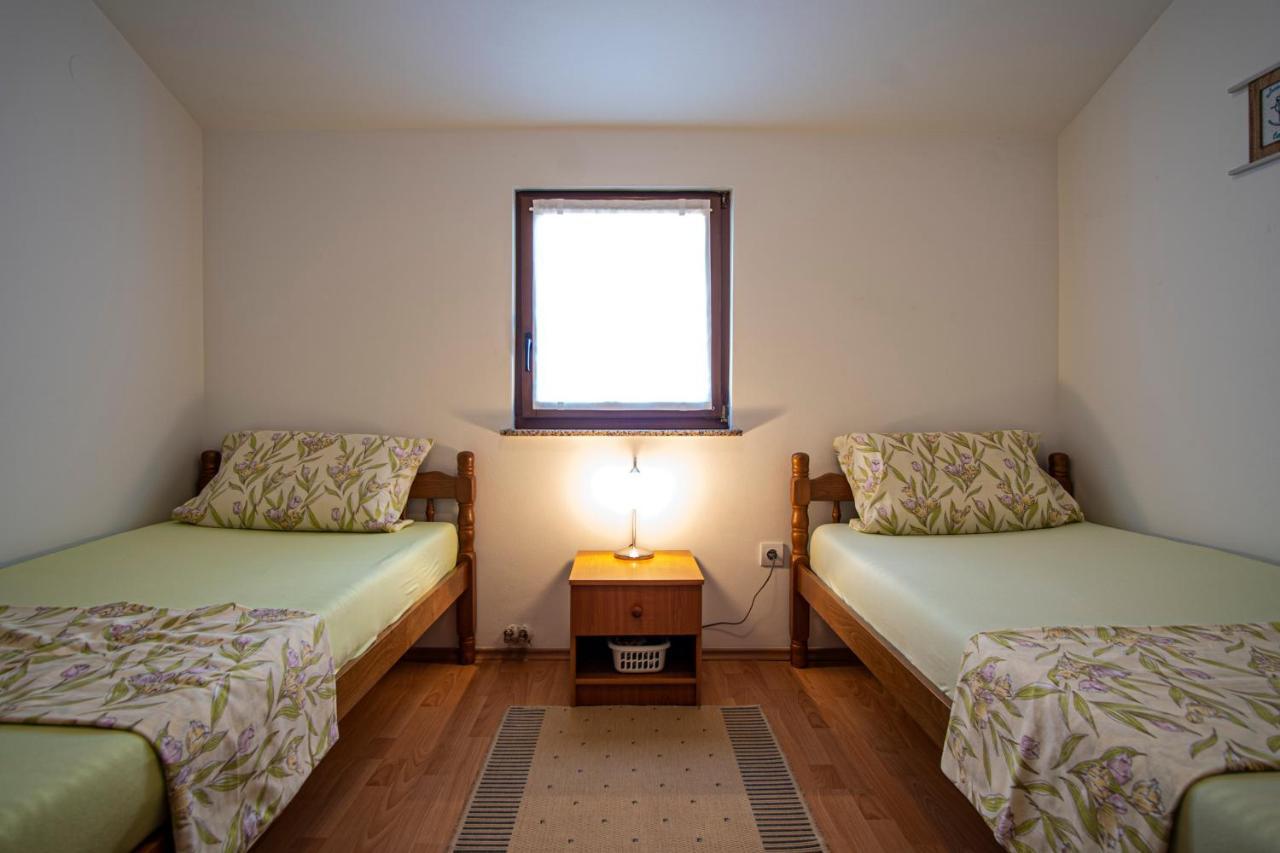 Apartman Luka Fažana Esterno foto