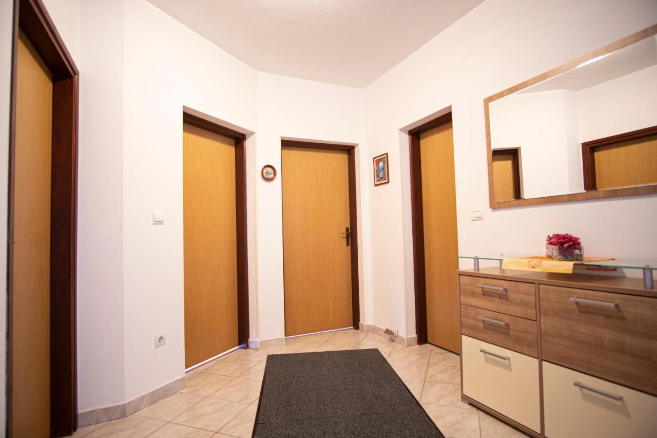 Apartman Luka Fažana Esterno foto